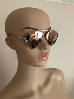 Burberry Mirrored Aviator Sunglasses with Gray Rose Gold Lenses